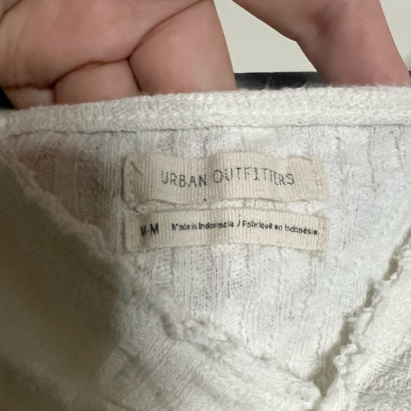 Urban Outfitters Crop Top - Picture 2 of 3